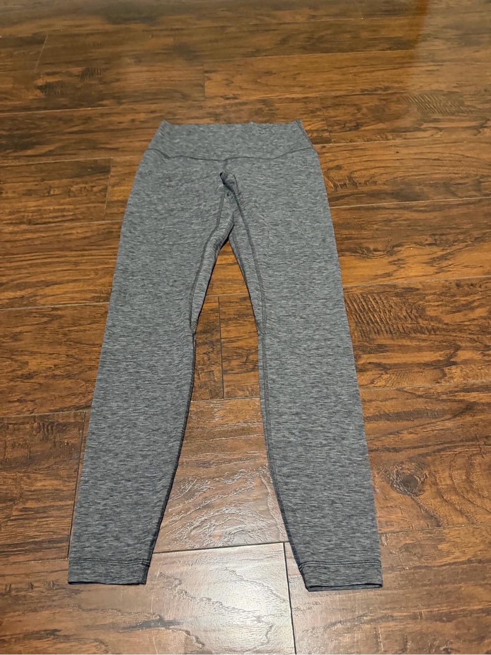 Lululemon women’s align high rise pant 28” leggings size 8